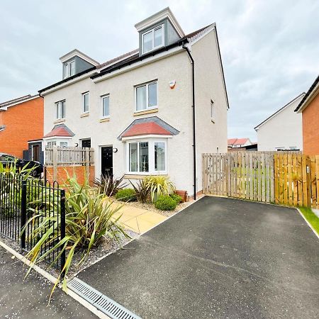 Newly Developed 3 Bedroom Home Glasgow Esterno foto
