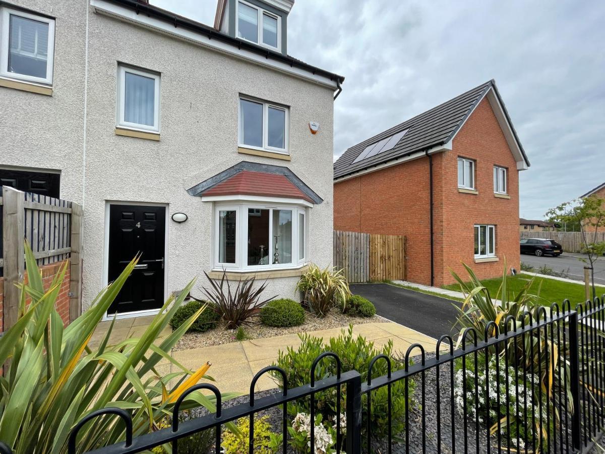 Newly Developed 3 Bedroom Home Glasgow Esterno foto