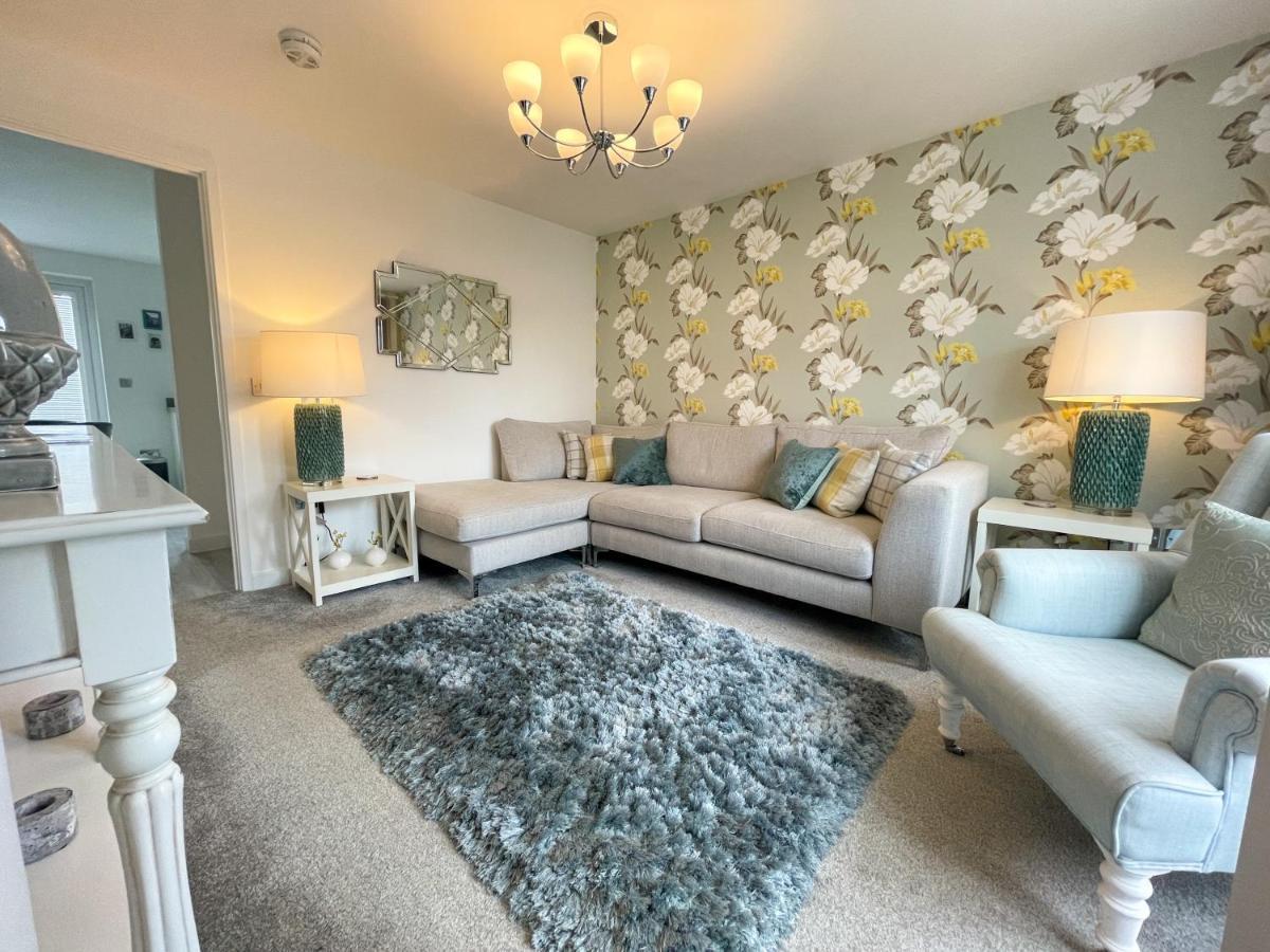 Newly Developed 3 Bedroom Home Glasgow Esterno foto
