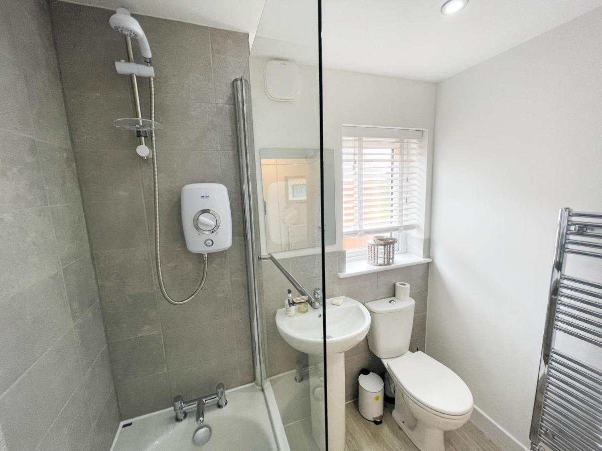 Newly Developed 3 Bedroom Home Glasgow Esterno foto